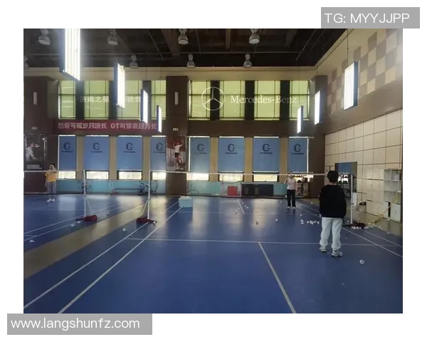 深圳羽毛球队的崛起与力量探讨：聚焦羽毛球运动的未来发展与挑战